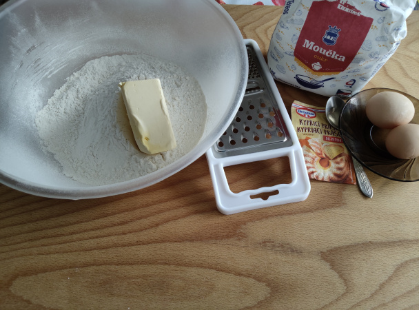Jednoduchý jablkový koláč (fotorecept) - obrázok 1