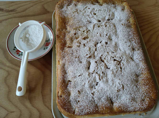 Hrnčekový koláč s kyslou smotanou a ovocím (fotorecept) - obrázok 5