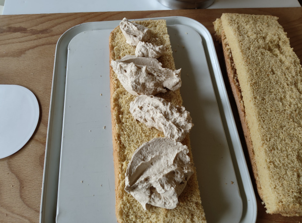 Mandľové rezy s kávovým mascarpone a bielou čokoládou (fotorecept) - obrázok 6