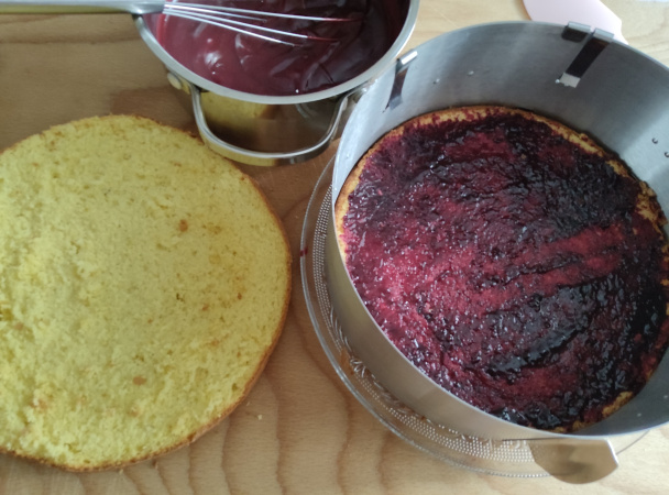 Torta s černicovým želé a tvarohovou plnkou (fotorecept) - obrázok 6