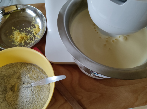 Makový zákusok s citrónovým pudingom (fotorecept) - obrázok 2