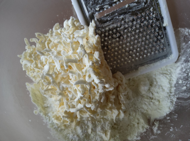 Perníkové rezy s gaštanovým pyré a cmarovým poťahom (fotorecept) - obrázok 9