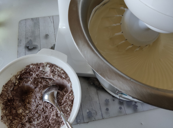 Torta k narodeninám (fotorecept) - obrázok 4