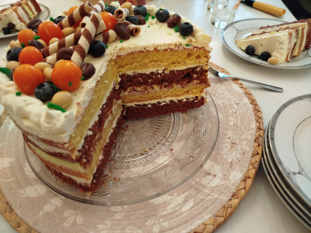 Torta k narodeninám (fotorecept) - obrázok 13