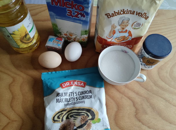 Hrnčekové rožky s makovou plnkou (fotorecept) - obrázok 1