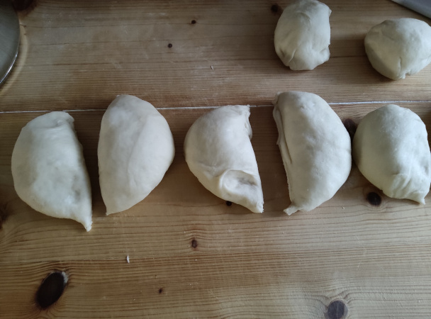 Hrnčekové rožky s makovou plnkou (fotorecept) - obrázok 7