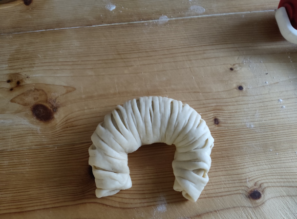 Hrnčekové rožky s makovou plnkou (fotorecept) - obrázok 10