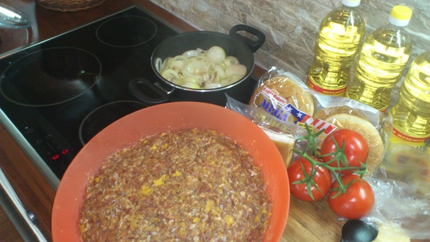 Bronco NFL Burger - obrázok 1