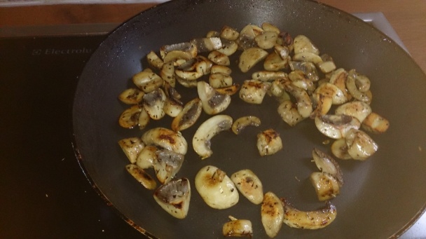 Zdravé kura s ružičkovým kelom a cviklovým šalátom  - obrázok 5