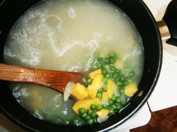 Smotanová hrášková polievka - obrázok 4