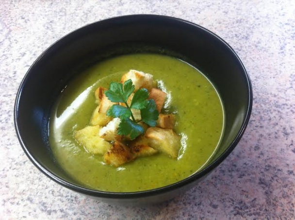 Vegan brokolicová polievka s mrkvou - obrázok 2