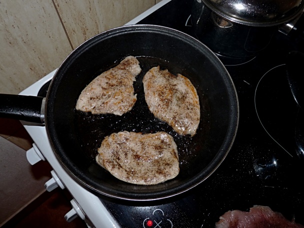 Morčacie prsia v syrovej omáčke - obrázok 1