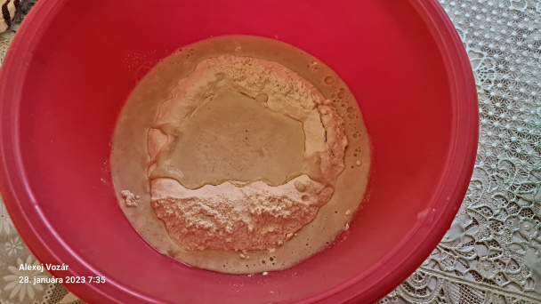 Pissaladière - cibuľový koláč s ančovičkami - obrázok 1