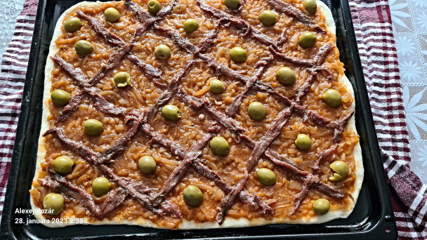 Pissaladière - cibuľový koláč s ančovičkami - obrázok 4