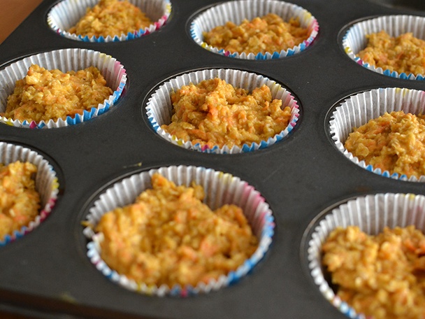 Bezlepkové jarné cupcakes s fialkami (fotorecept) - obrázok 3
