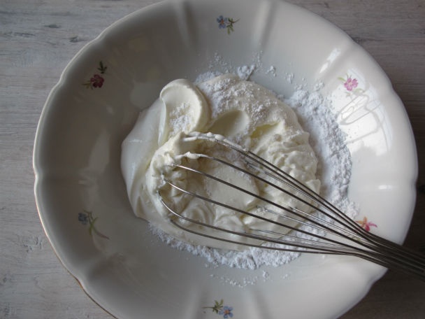 Minibábovky z nadýchaného cesta (fotorecept) - obrázok 7