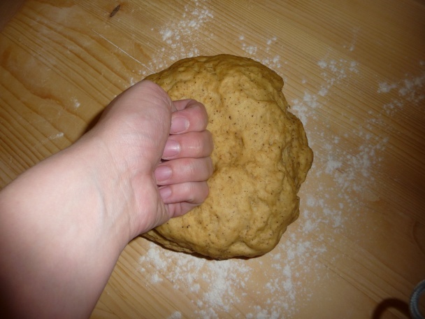 Chlieb: škoricový s hrozienkami - obrázok 7