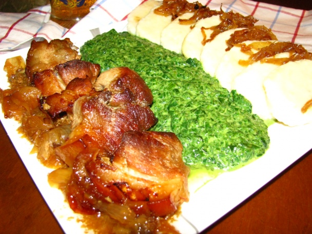 Moravský vrabec so špenátom a zemiakovými knedlami (fotorecept) - obrázok 7