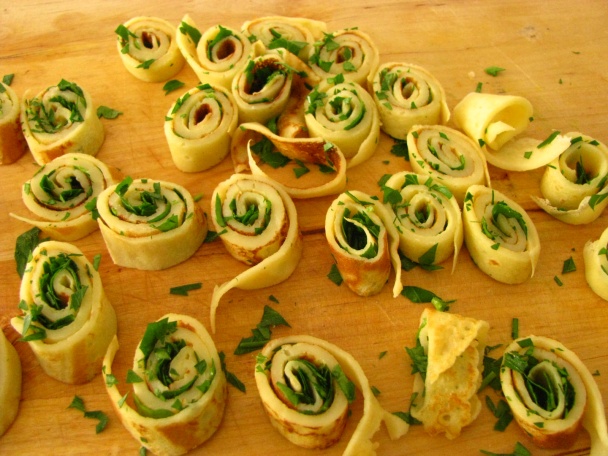 Slávnostná polievka z plnenej sliepky s celestínskou závarkou (fotorecept) - obrázok 7