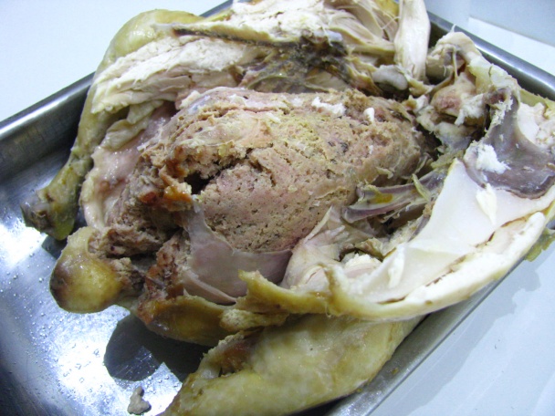 Slávnostná polievka z plnenej sliepky s celestínskou závarkou (fotorecept) - obrázok 8