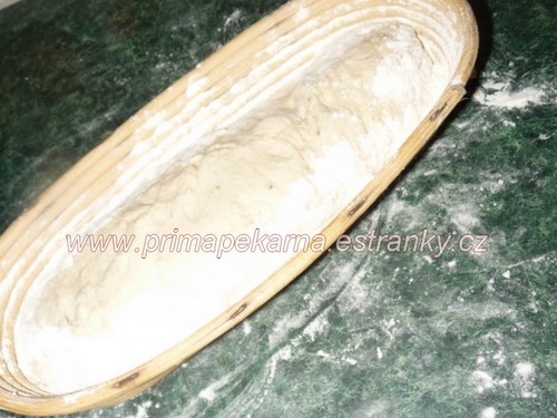 Dvoubarevný kváskový chlebík (fotorecept) - obrázok 5