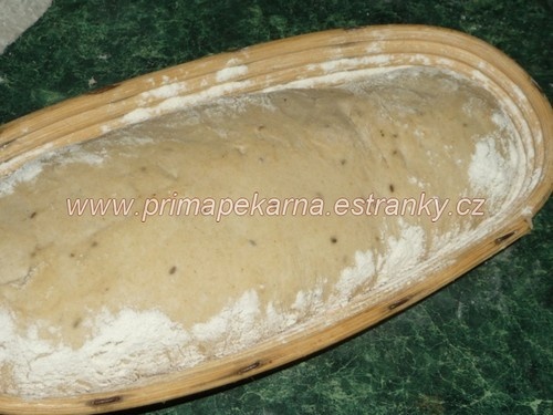 Dvoubarevný kváskový chlebík (fotorecept) - obrázok 6