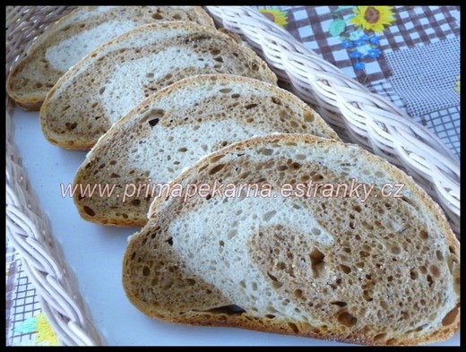 Dvoubarevný kváskový chlebík (fotorecept) - obrázok 8