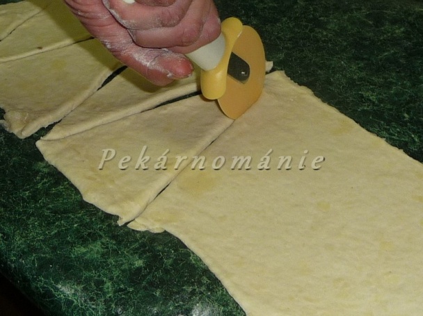 Chřupáčky z kynutého lístkového těsta (fotorecept) - obrázok 10