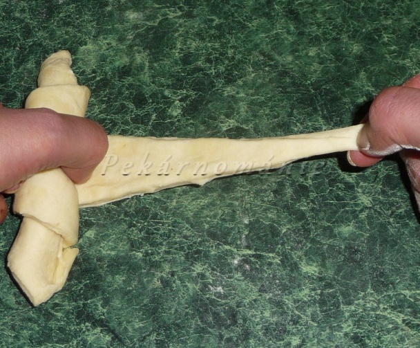 Chřupáčky z kynutého lístkového těsta (fotorecept) - obrázok 12