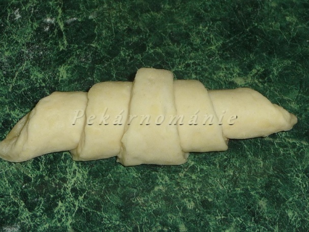 Chřupáčky z kynutého lístkového těsta (fotorecept) - obrázok 13