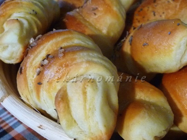 Chřupáčky z kynutého lístkového těsta (fotorecept) - obrázok 17