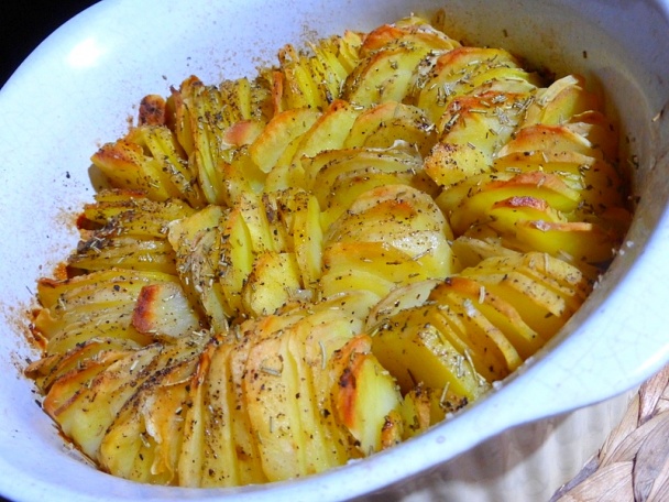 Křupavý bramborový koláč s cibulí a rozmarýnem (fotorecept) - obrázok 3