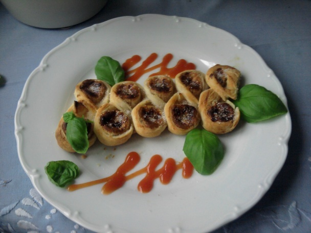 Klobása v lístkovom ceste (fotorecept) - obrázok 6