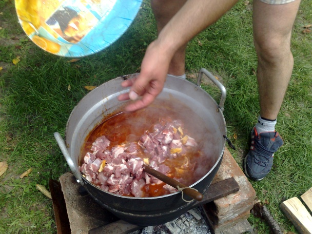 Kotlíkový guláš (fotorecept) - obrázok 4