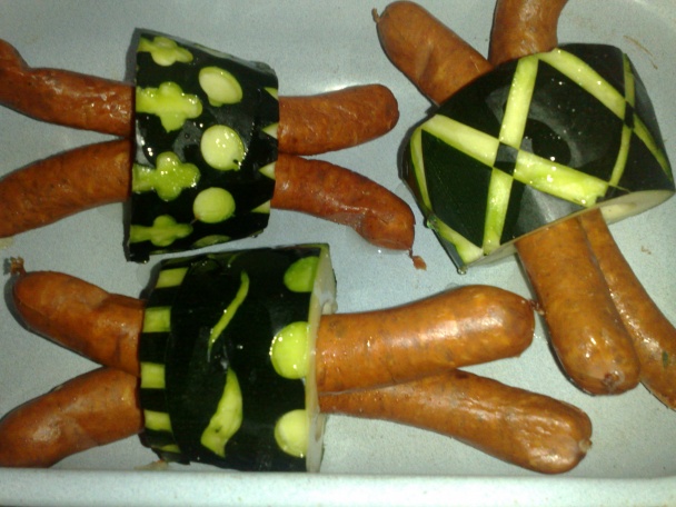 Klobása v cuketovom opasku (fotorecept) - obrázok 3