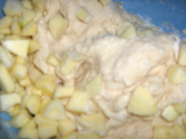 Koláč s jablkami a arašidovou posýpkou (fotorecept) - obrázok 1