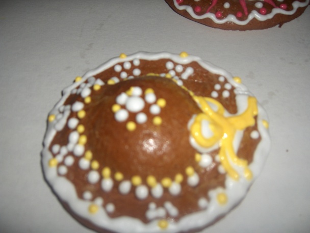 Medovníkové klobúčiky na stromček (fotorecept) - obrázok 4