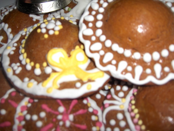 Medovníkové klobúčiky na stromček (fotorecept) - obrázok 5