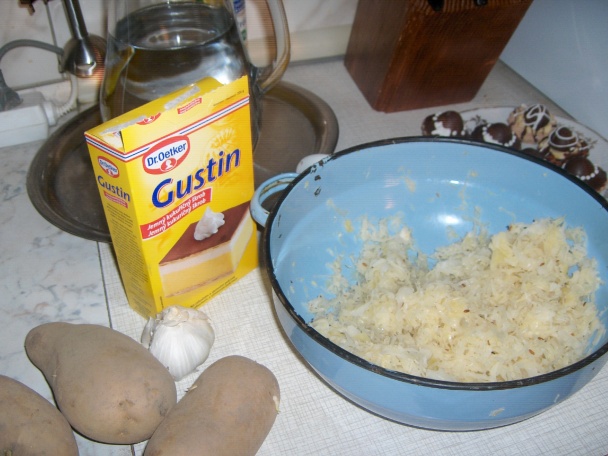 Zemiakové placky s kyslou kapustou (fotorecept) - obrázok 1