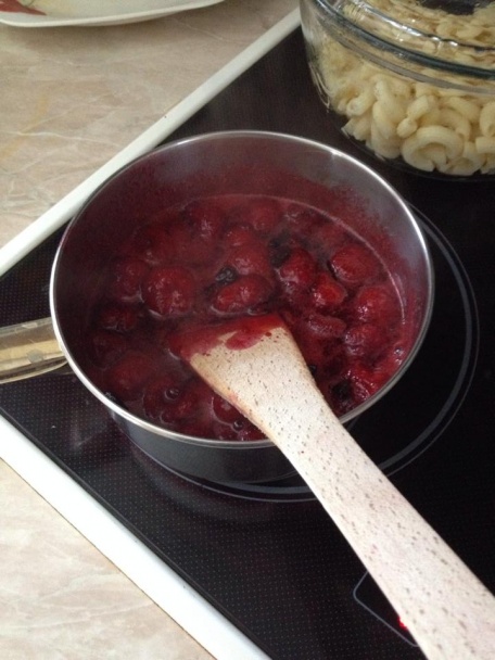 Letná smotanová-ovocná torta s mascarpone (fotorecept) - obrázok 1