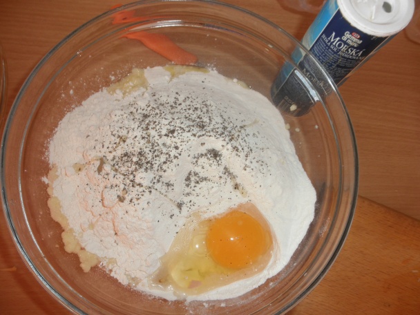 Mäso utopené v kečupovom pive (fotorecept) - obrázok 7