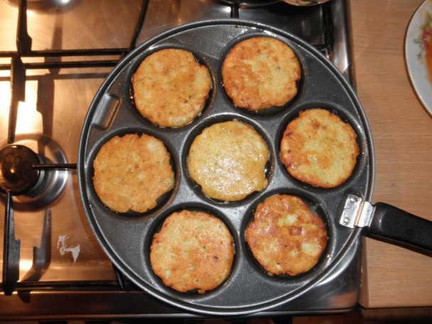 Orgol Chorchoj pod perinou,Fazuľová polievka s kapustou a Mäsové guľky Mimochodom v hubovej omáčke. - obrázok 8