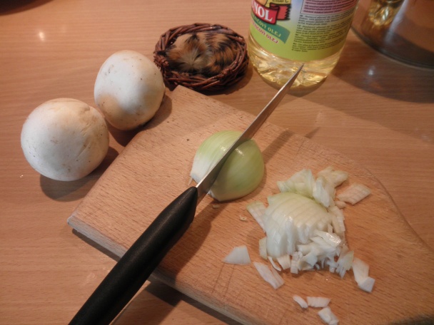 Syrokrém obložený kurčaťom a hubová ryža  - obrázok 8