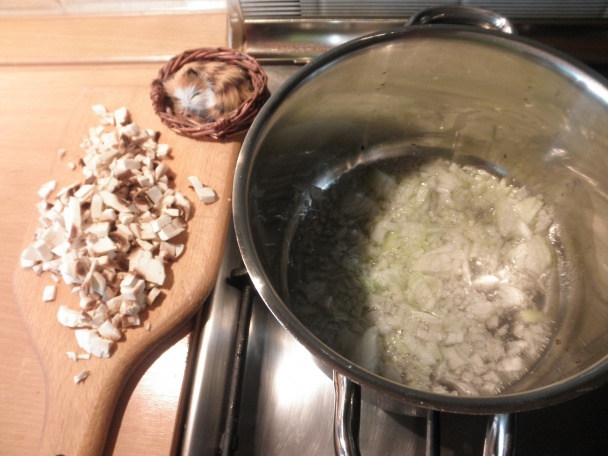 Syrokrém obložený kurčaťom a hubová ryža  - obrázok 9