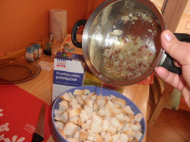 Plnená paprika a žemľová knedľa k tomu - obrázok 3