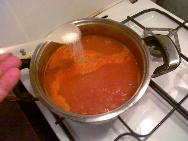 Poctivá paradajková omáčka k varenej hovädzinke - obrázok 9