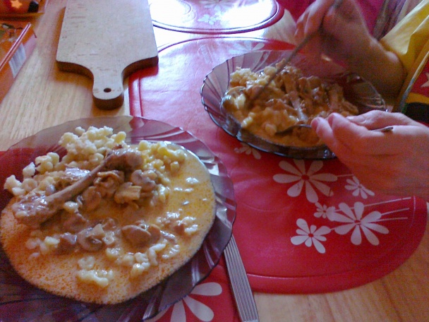 Parádny paprikáš s nokerľami - obrázok 13