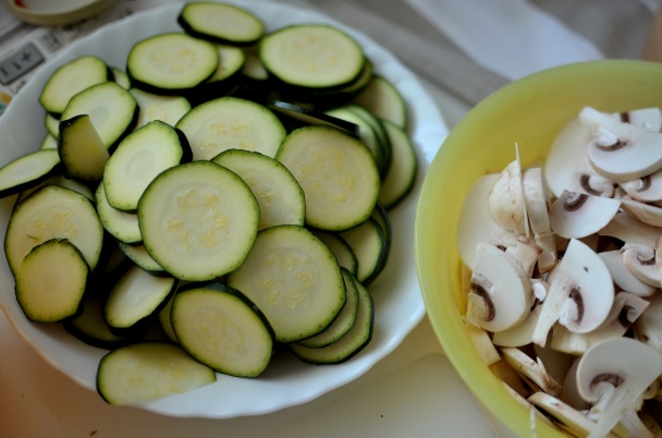 Zapečená cuketa so zemiakmi (fotorecept) - obrázok 1