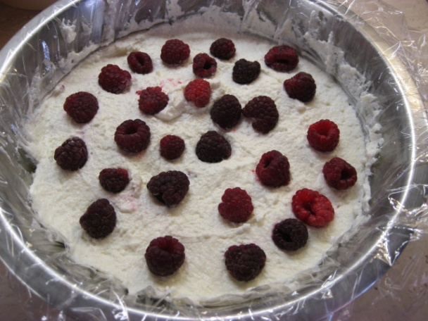 Malinovo-tvarohová torta nepečená (fotorecept) - obrázok 4