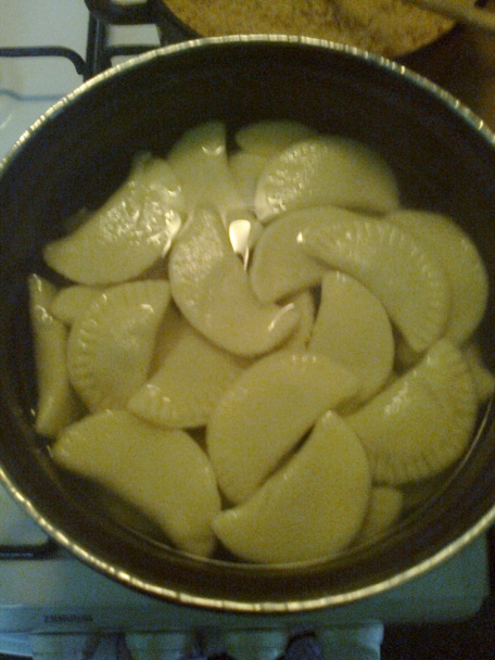 Pirohy so slivkovým lekvárom posypané škoricovou strúhankou (fotorecept) - obrázok 5